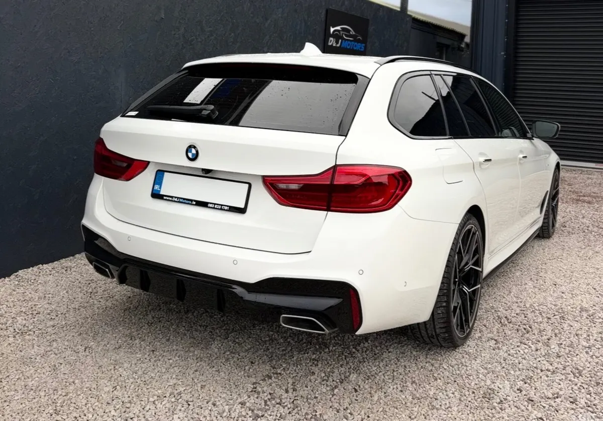 BMW 5-Series Estate, Diesel, 2017, White