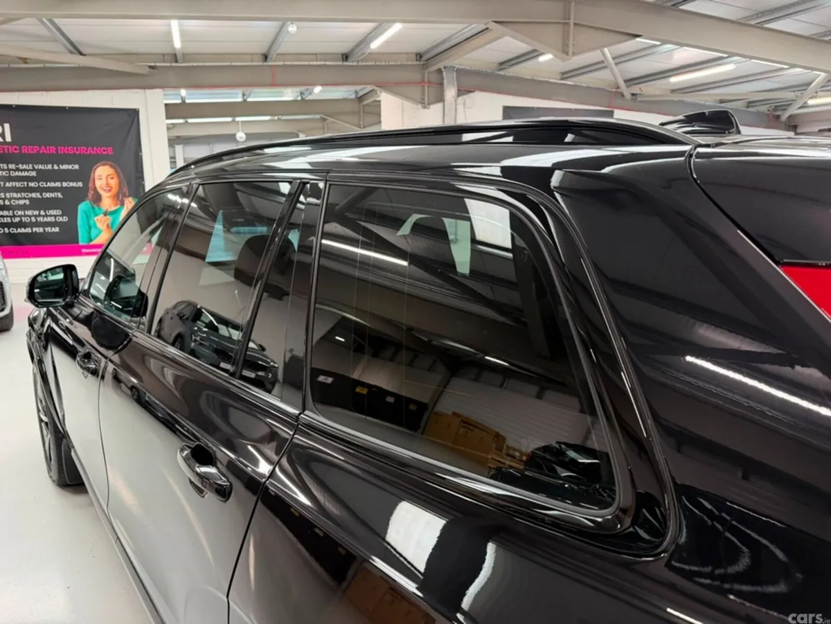 Volvo XC90 SUV, Petrol Plug-in Hybrid, 2024, Black