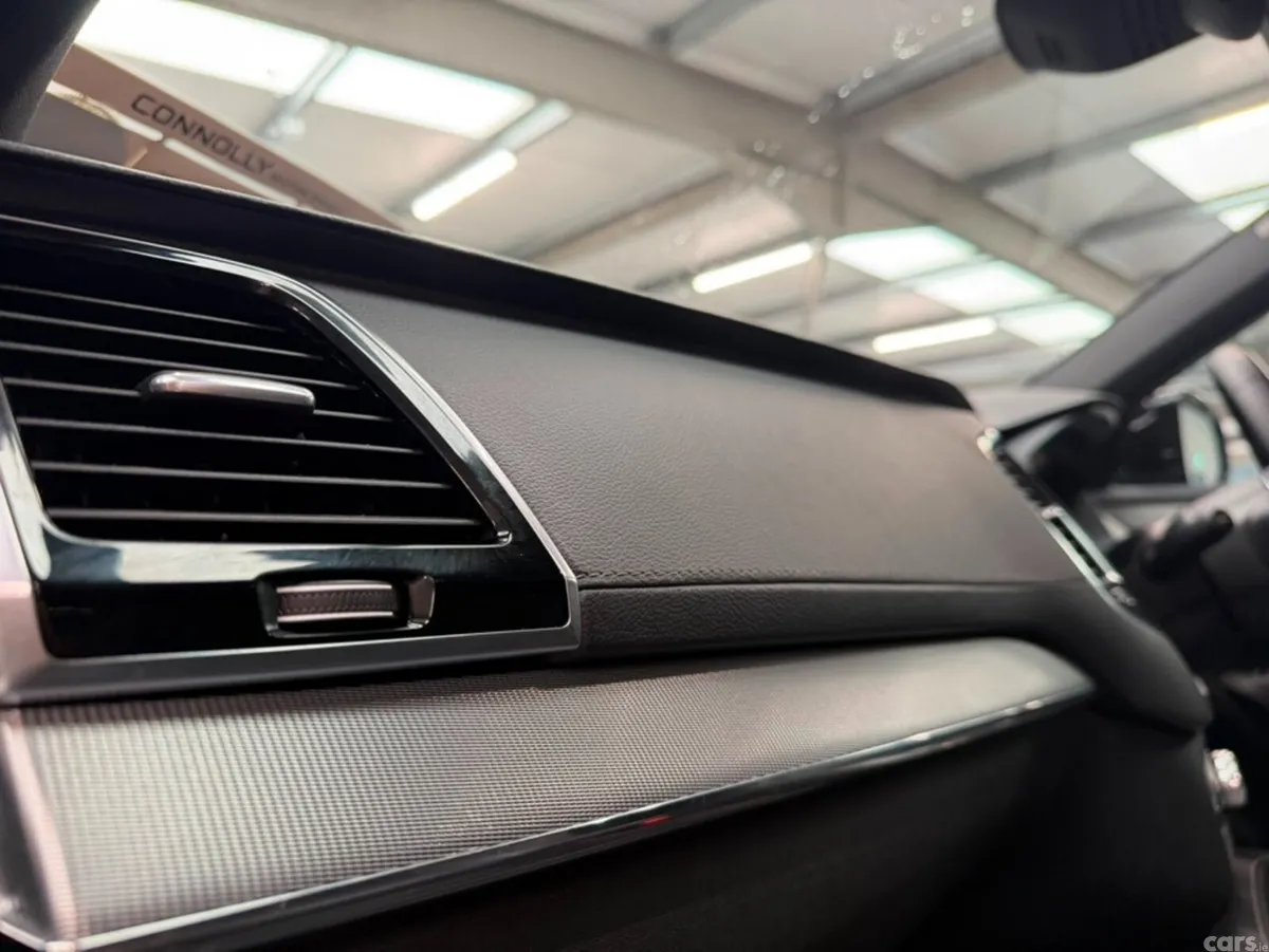 Volvo XC90 SUV, Petrol Plug-in Hybrid, 2024, Black