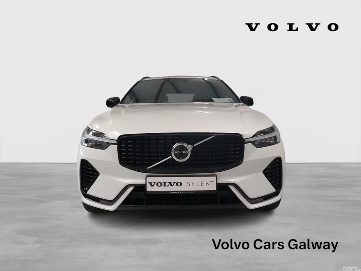 Volvo XC60 SUV, Petrol Plug-in Hybrid, 2023, White
