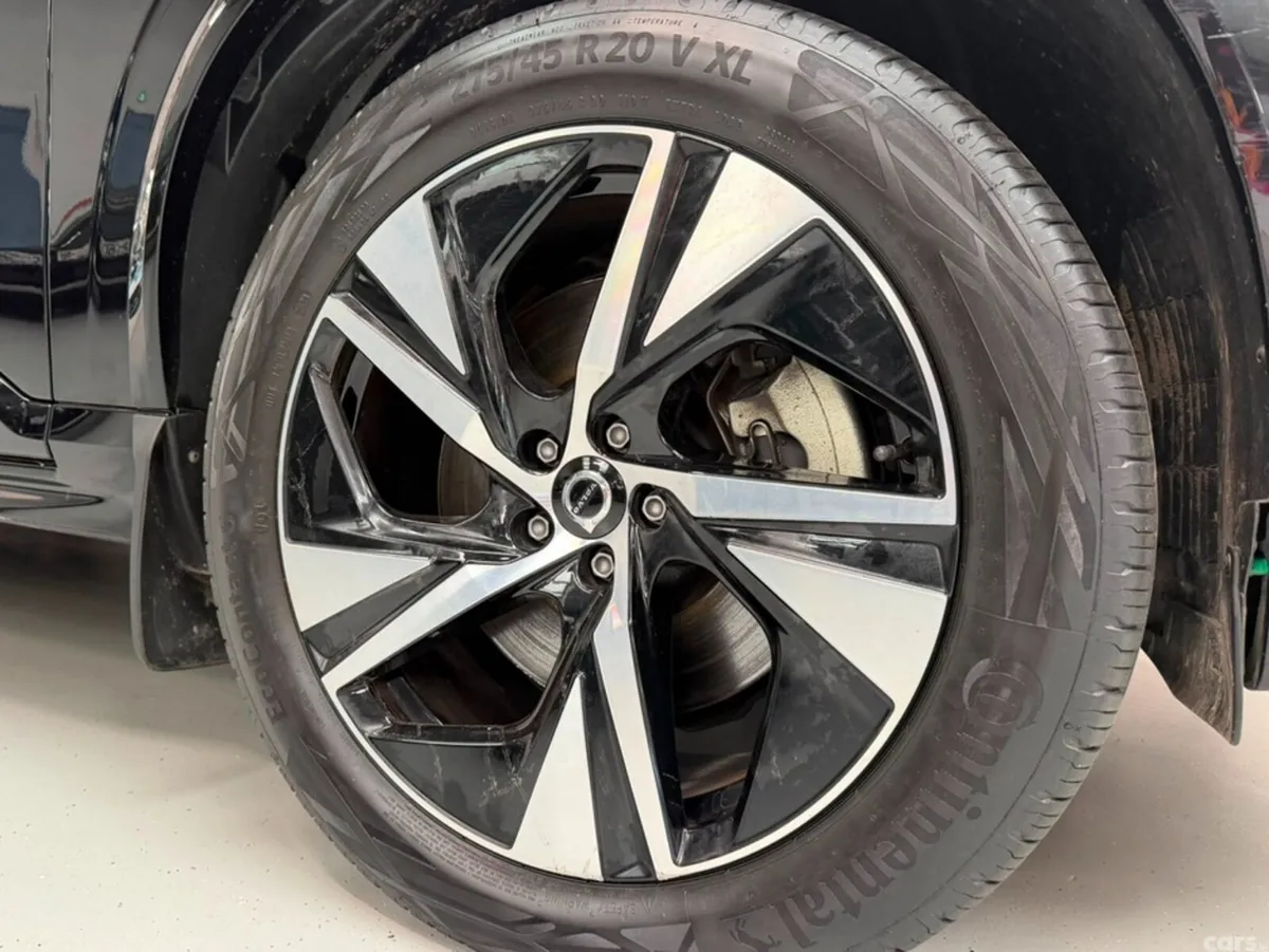 Volvo XC90 SUV, Petrol Plug-in Hybrid, 2024, Black
