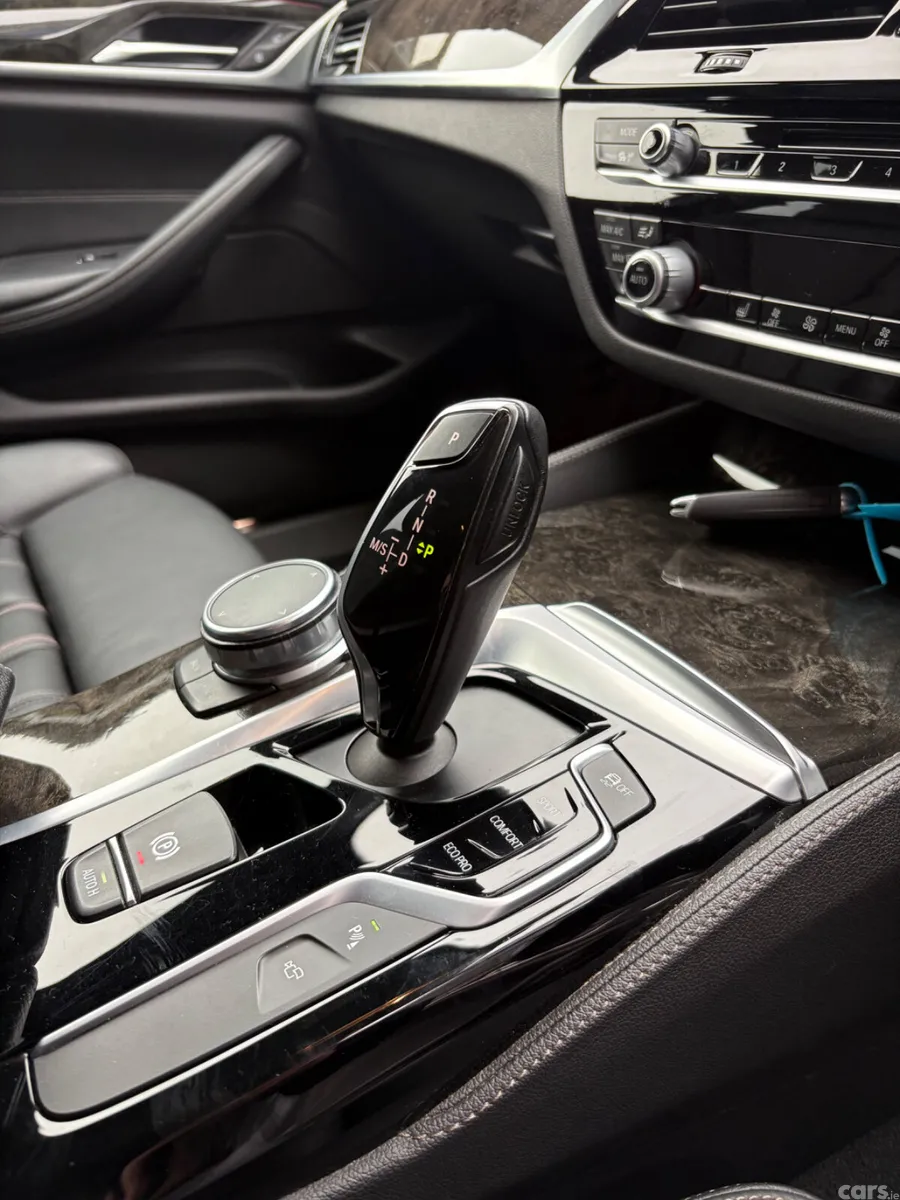 BMW 5-Series Estate, Diesel, 2017, White