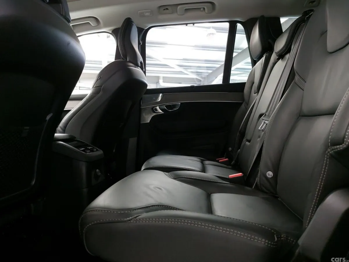 Volvo XC90 SUV, Petrol Hybrid, 2025, Silver