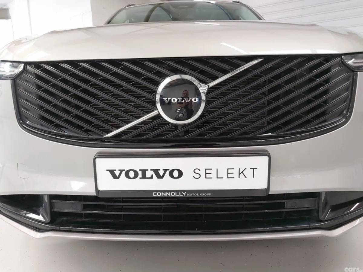 Volvo XC90 SUV, Petrol Hybrid, 2025, Silver