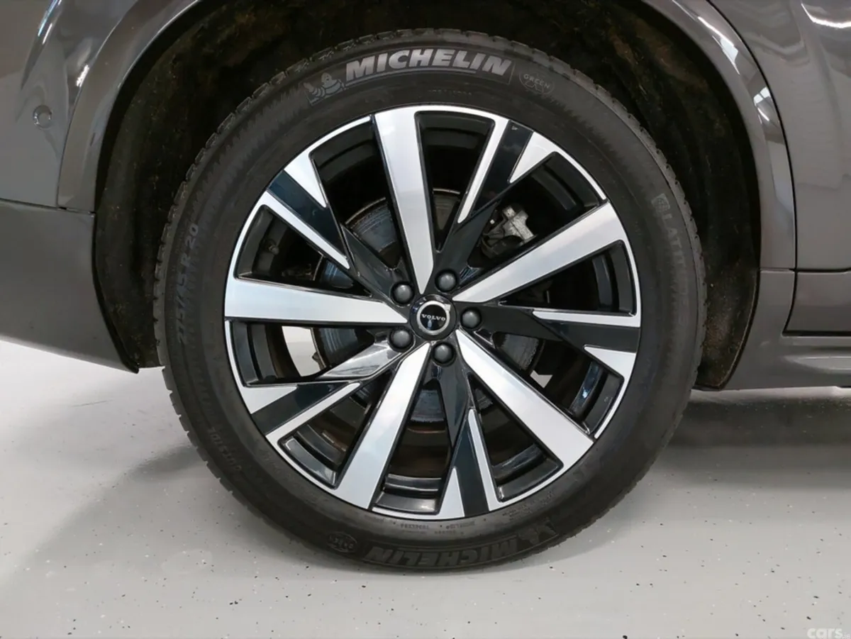 Volvo XC90 SUV, Petrol Plug-in Hybrid, 2025, Grey