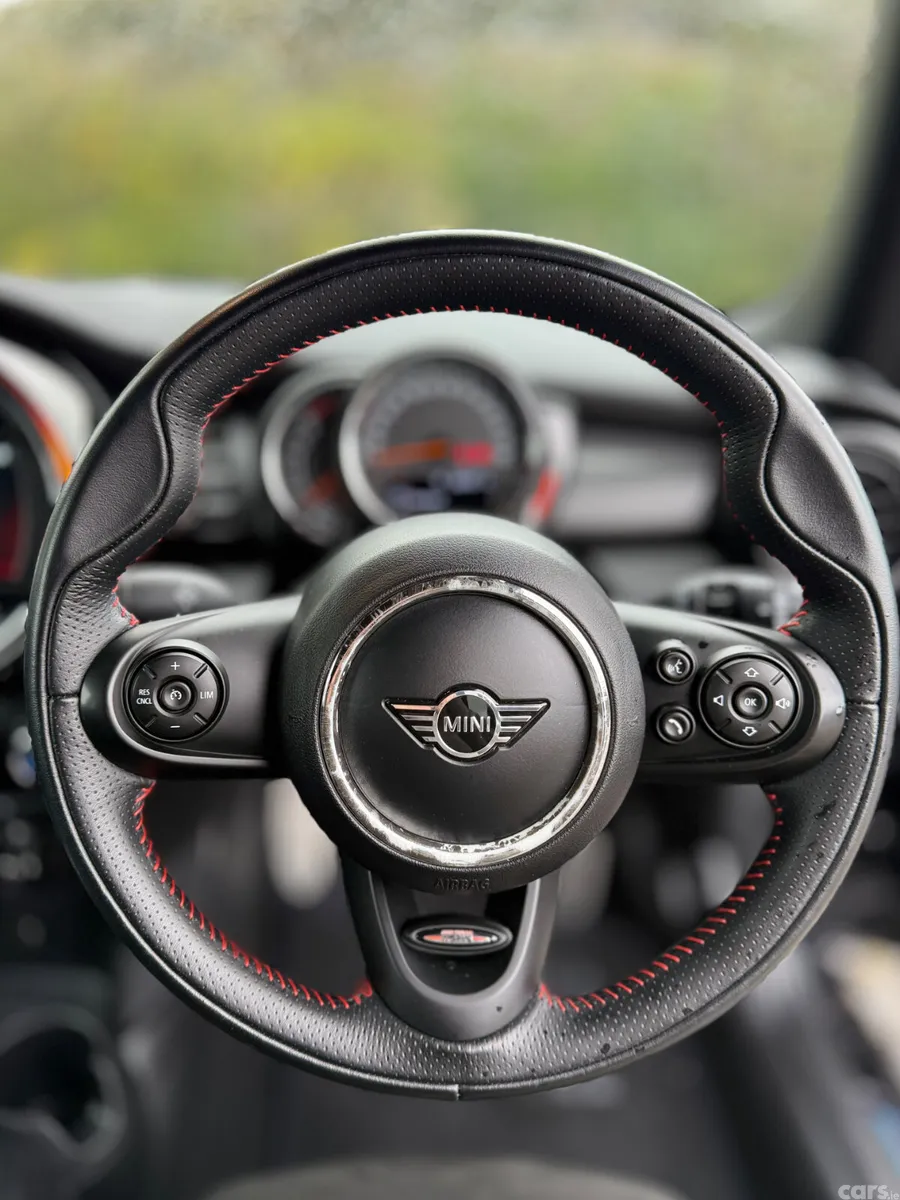 Mini Cooper Hatchback, Petrol, 2019, Black
