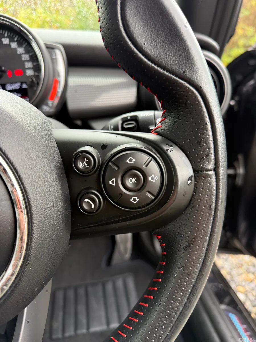 Mini Cooper Hatchback, Petrol, 2019, Black