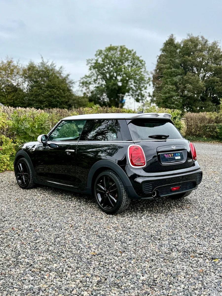 Mini Cooper Hatchback, Petrol, 2019, Black