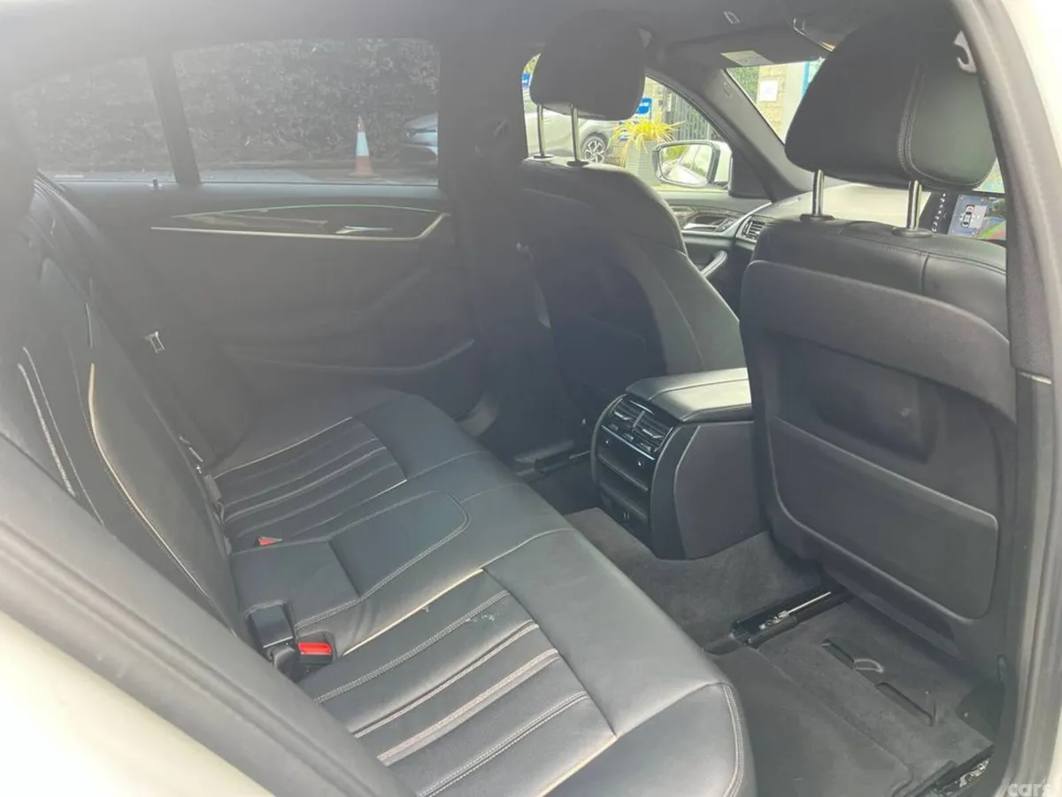 BMW 5-Series Saloon, Petrol Plug-in Hybrid, 2017, White