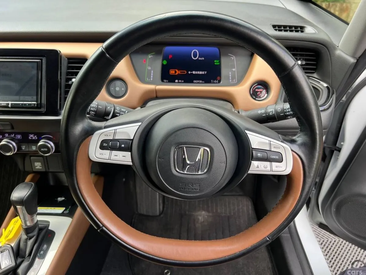 Honda Fit Hatchback, Petrol Hybrid, 2020, Silver