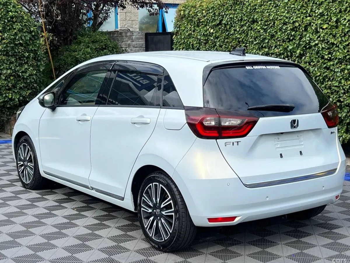 Honda Fit Hatchback, Petrol Hybrid, 2020, Silver