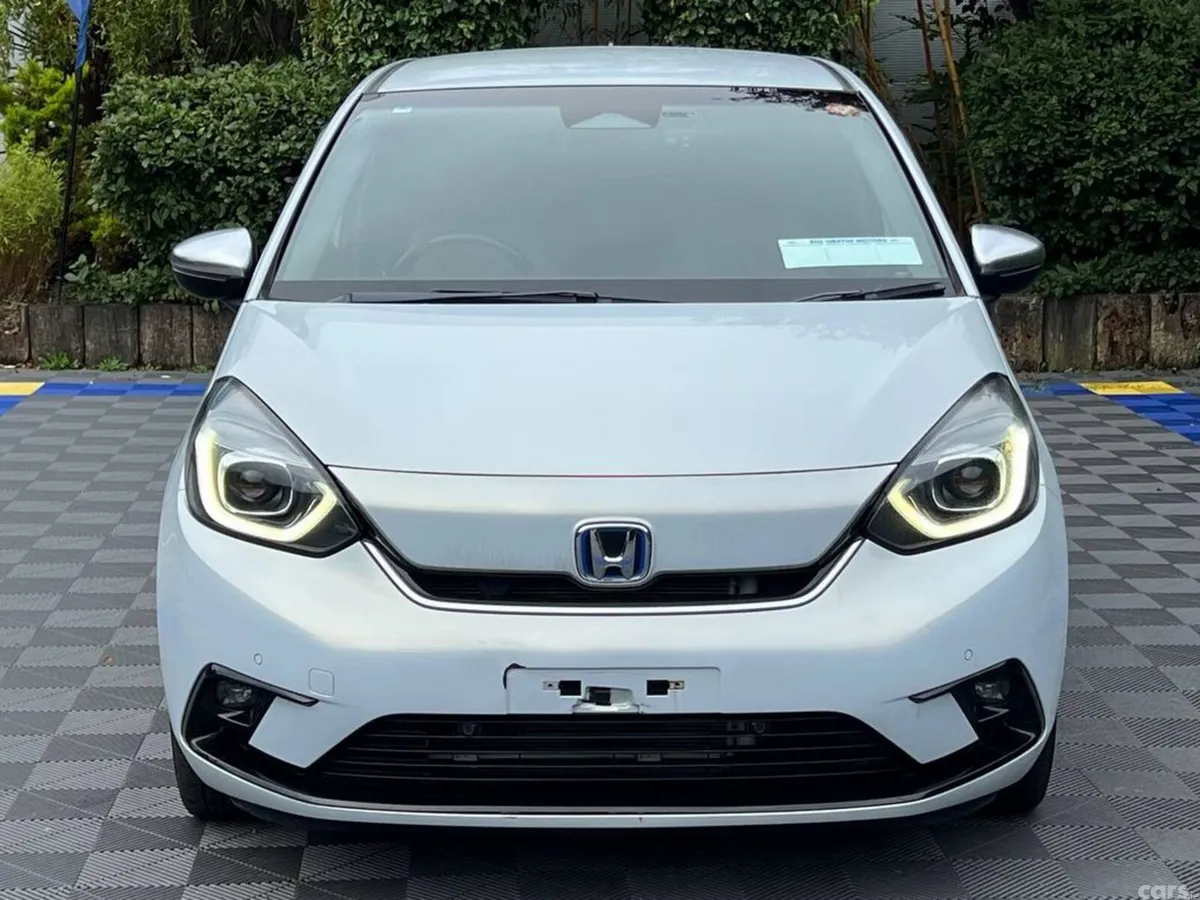 Honda Fit Hatchback, Petrol Hybrid, 2020, Silver