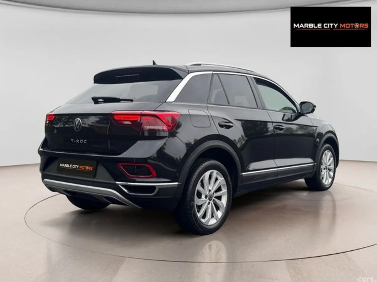 Volkswagen T-Roc Estate, Diesel, 2022, Black
