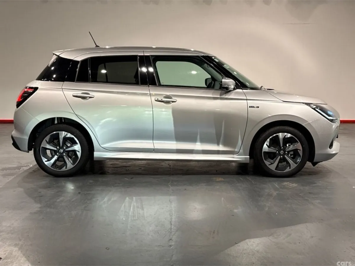 Suzuki Swift Hatchback, Petrol Hybrid, 2025, Silver