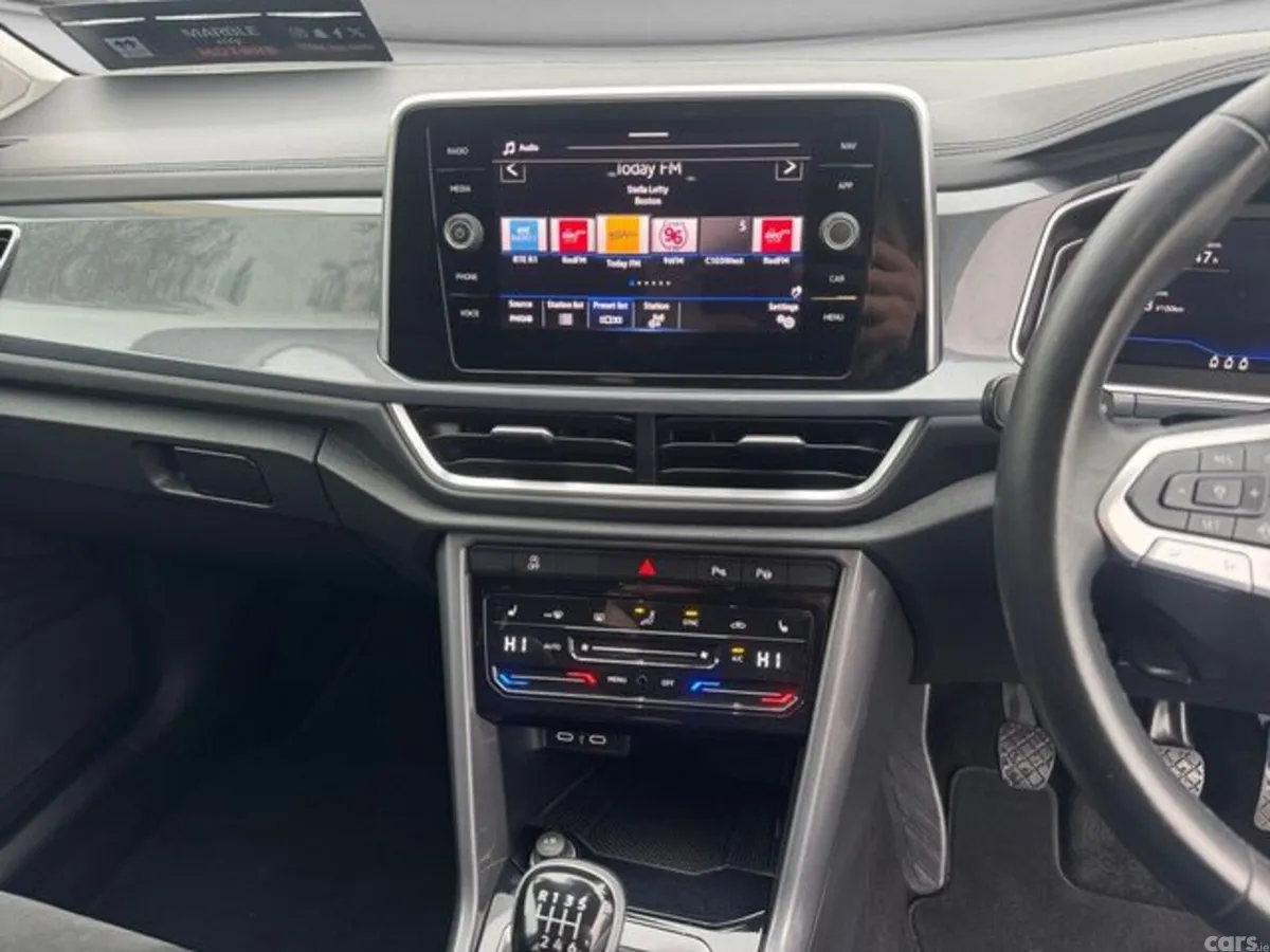 Volkswagen T-Roc Estate, Diesel, 2022, Black