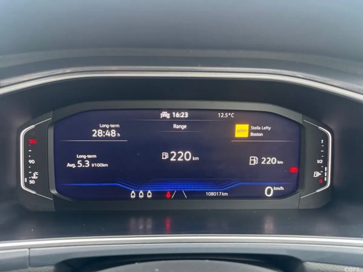 Volkswagen T-Roc Estate, Diesel, 2022, Black