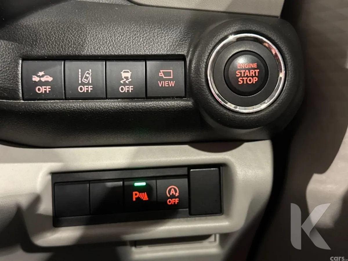 Suzuki Swift Hatchback, Petrol Hybrid, 2025, Silver