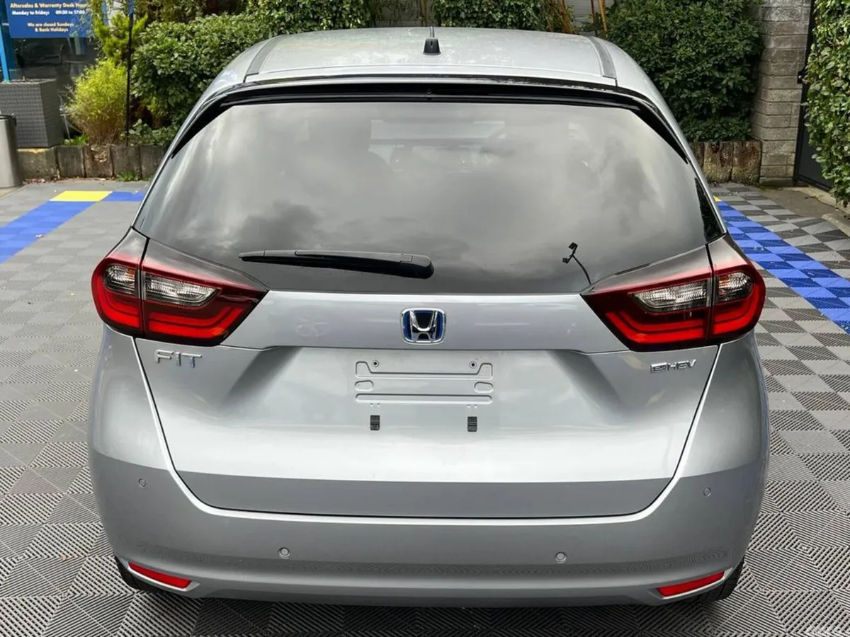 Honda Fit Hatchback, Petrol Hybrid, 2021, Silver