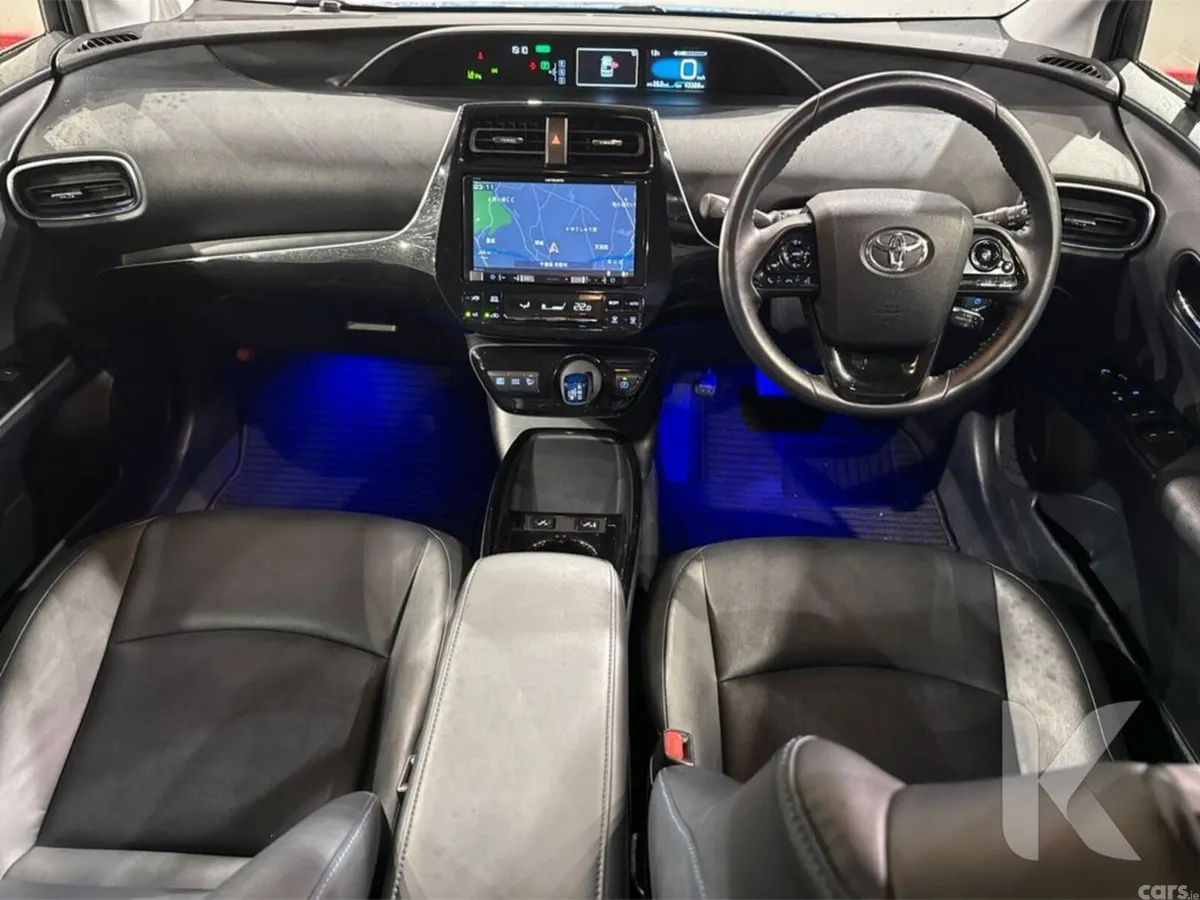Toyota Prius Hatchback, Petrol Hybrid, 2019, Blue