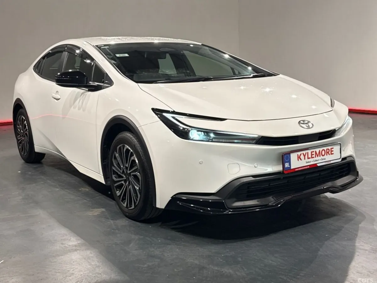 Toyota Prius Hatchback, Petrol Hybrid, 2025, White