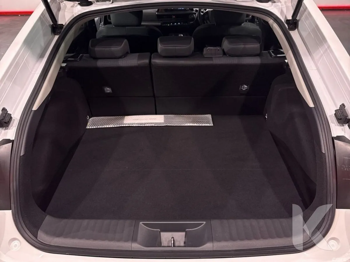 Toyota Prius Hatchback, Petrol Hybrid, 2025, White