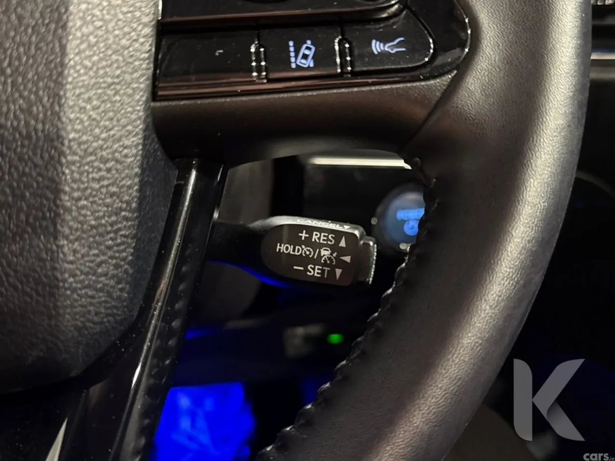 Toyota Prius Hatchback, Petrol Hybrid, 2019, Blue