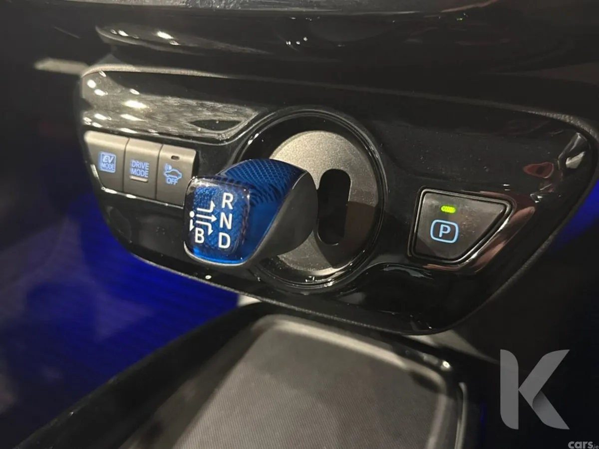 Toyota Prius Hatchback, Petrol Hybrid, 2019, Blue
