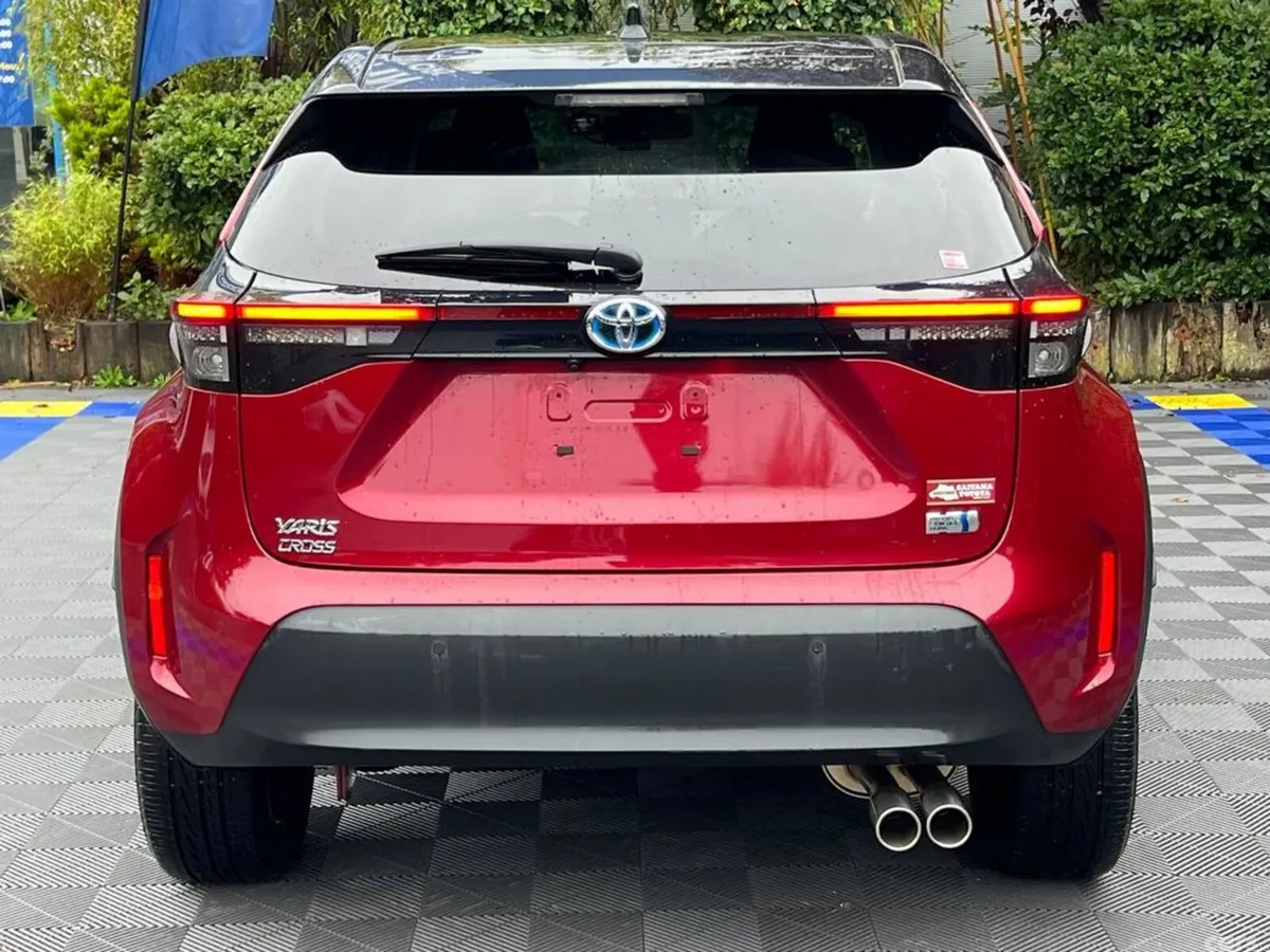 Toyota Yaris Cross SUV, Petrol Hybrid, 2021, Red