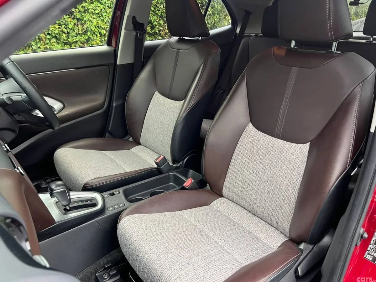 Toyota Yaris Cross SUV, Petrol Hybrid, 2021, Red