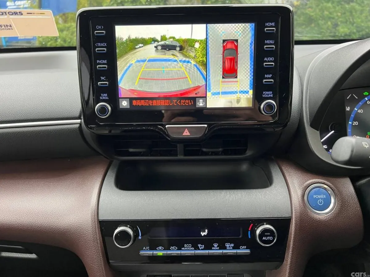 Toyota Yaris Cross SUV, Petrol Hybrid, 2021, Red