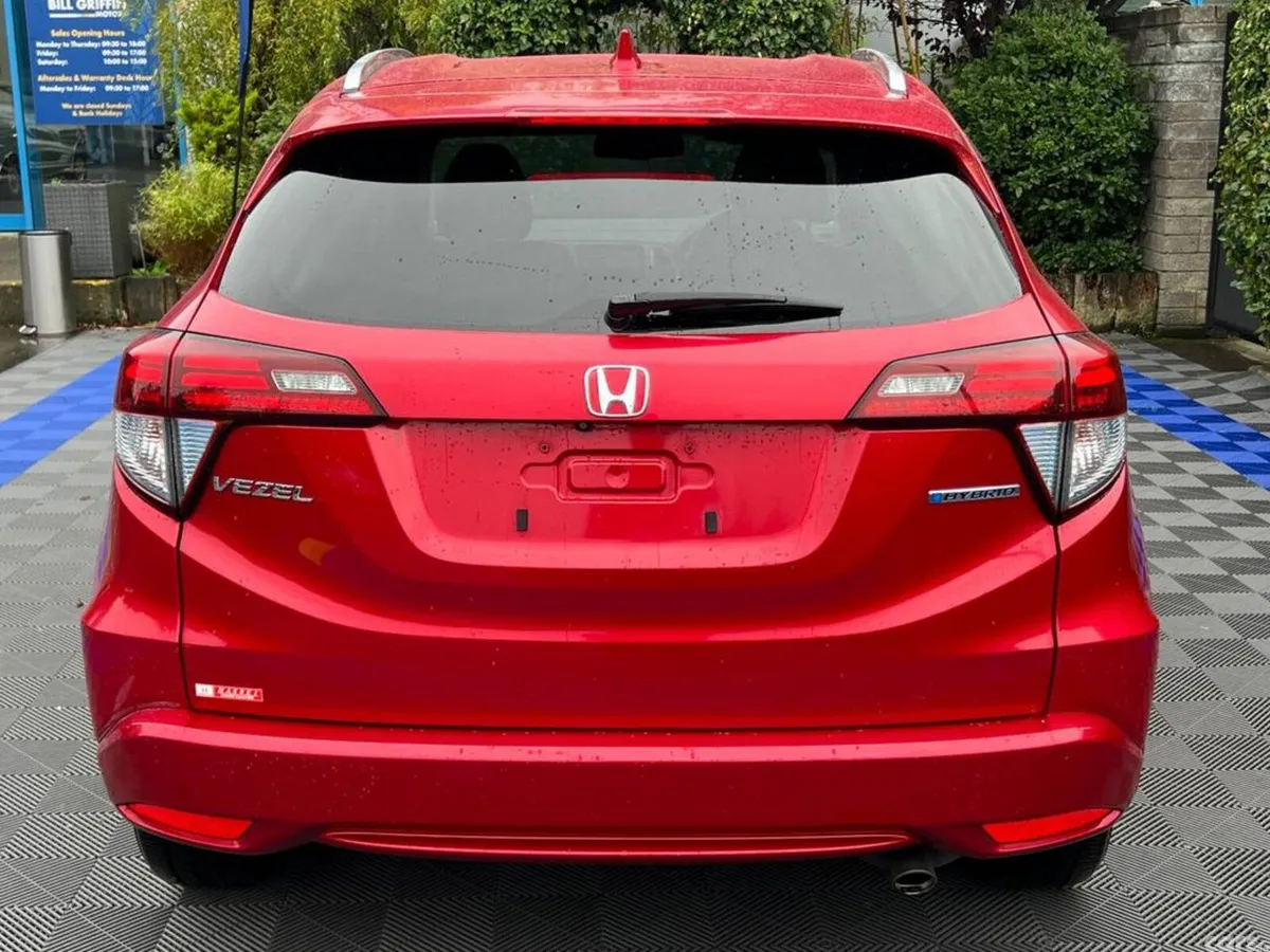 Honda Vezel SUV, Petrol Hybrid, 2017, Red