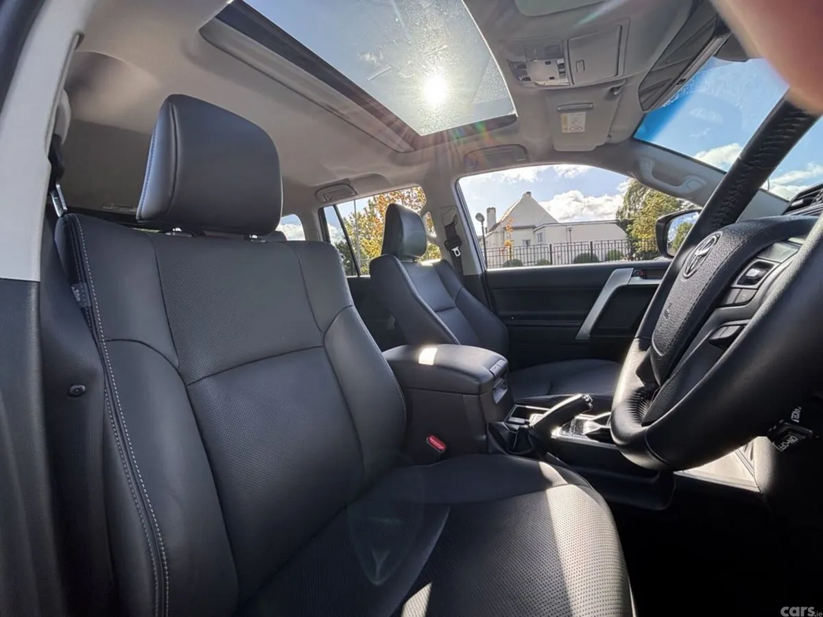 Toyota Land Cruiser MPV, Diesel, 2023, Black