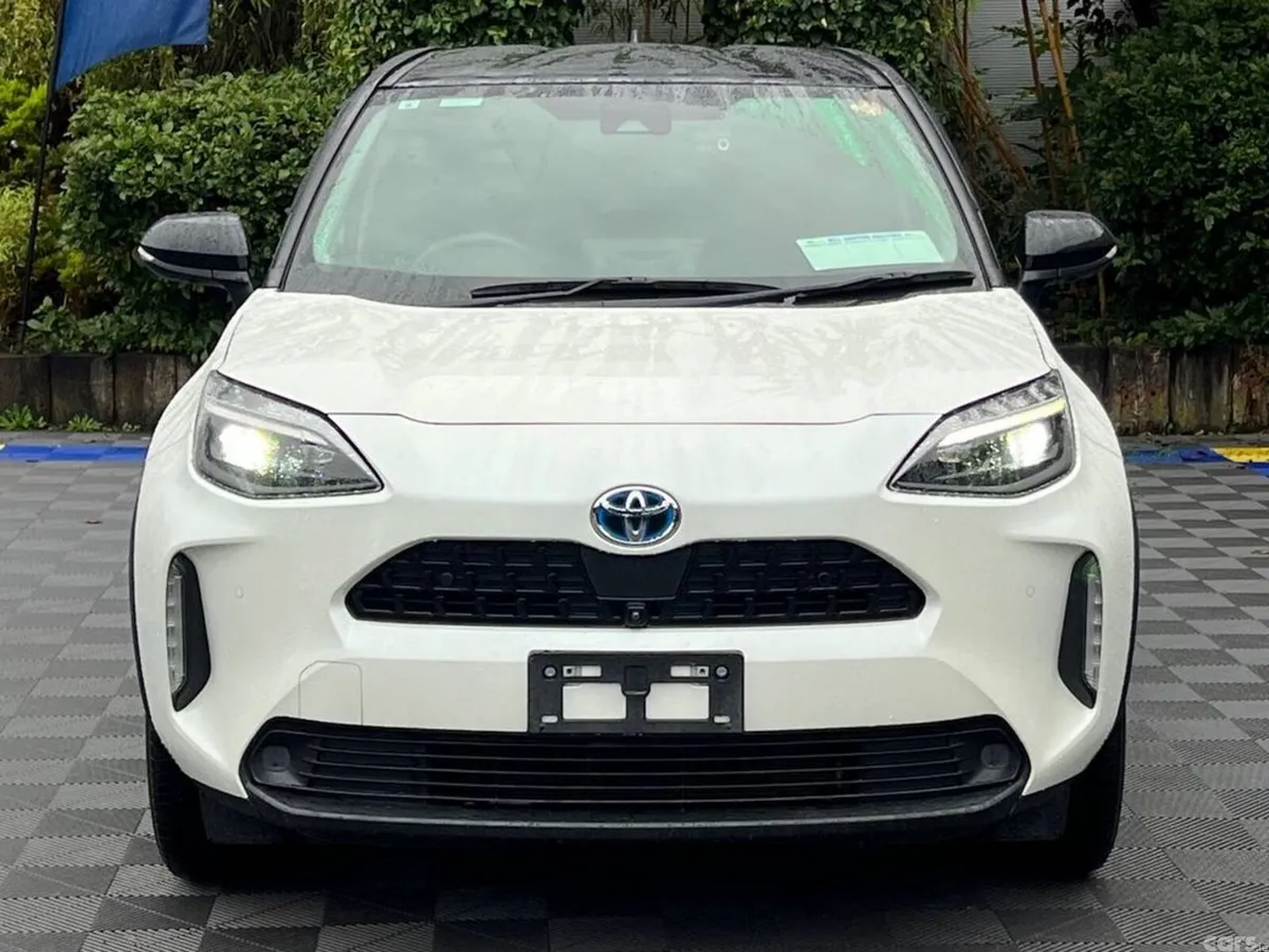 Toyota Yaris Cross SUV, Petrol Hybrid, 2021, White