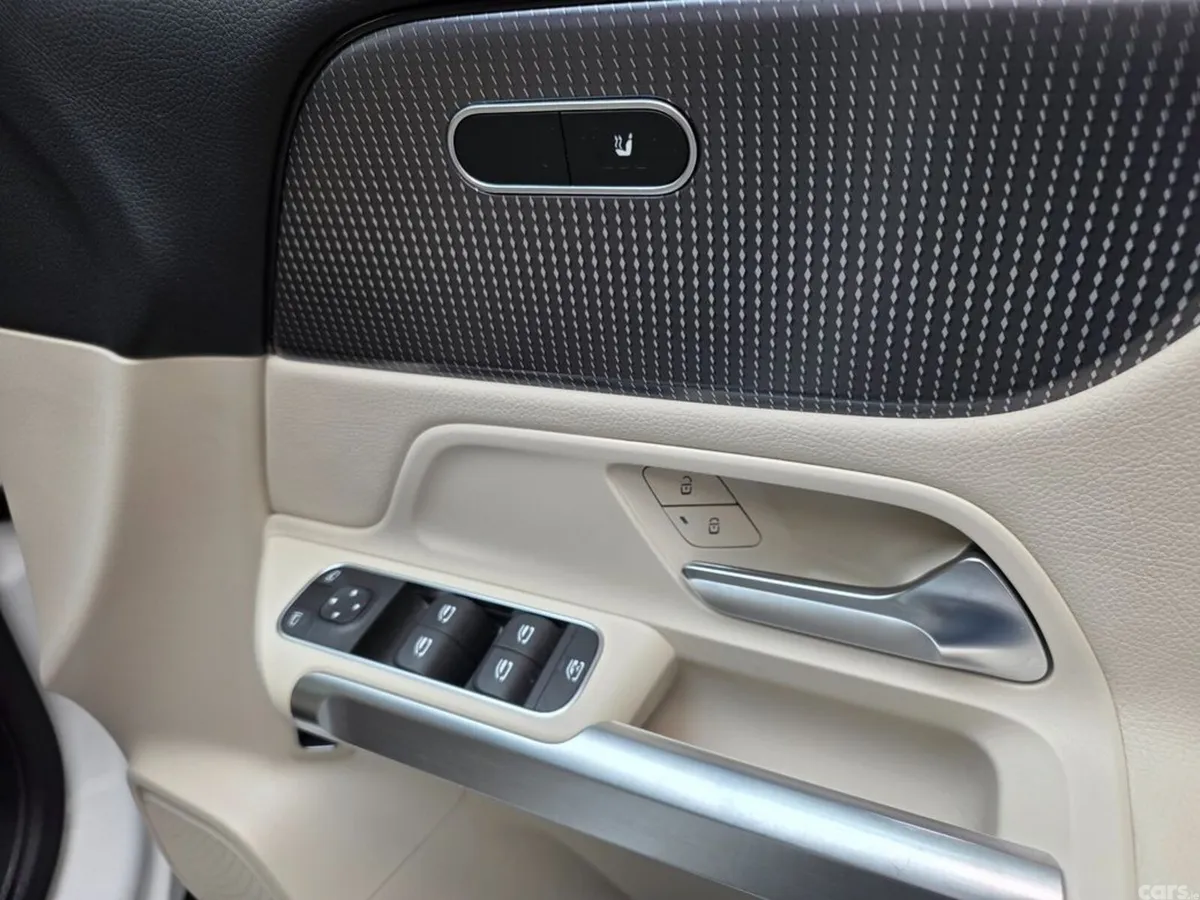 Mercedes-Benz GLB SUV, Diesel, 2023, White