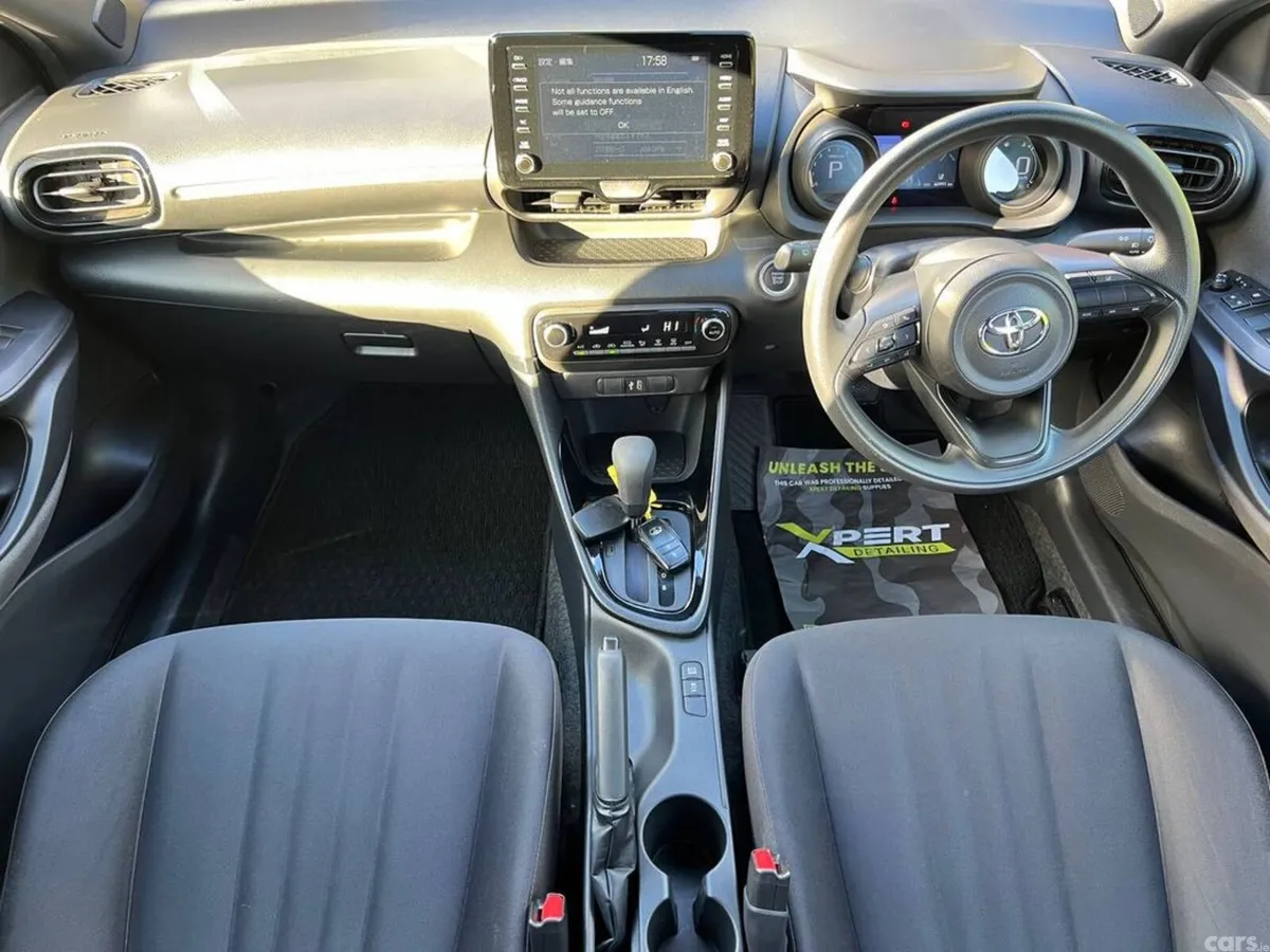 Toyota Yaris Hatchback, Petrol, 2022, Black