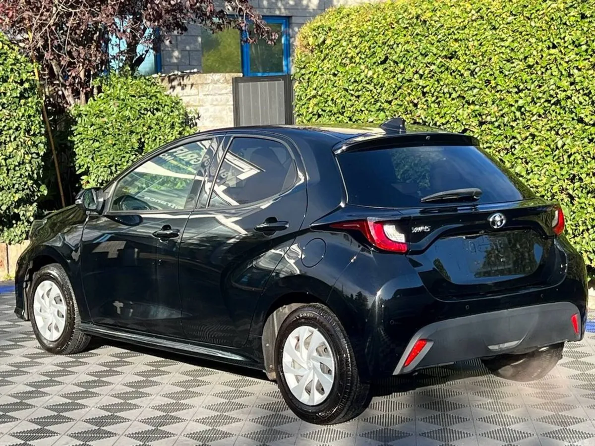 Toyota Yaris Hatchback, Petrol, 2022, Black