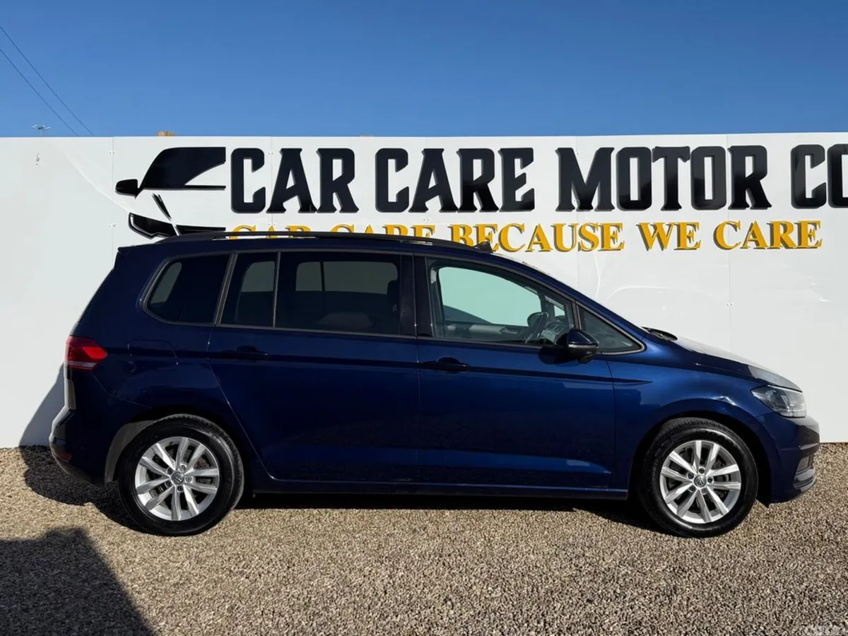 Volkswagen Touran MPV, Diesel, 2018, Blue