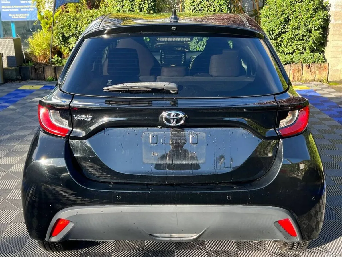 Toyota Yaris Hatchback, Petrol, 2022, Black