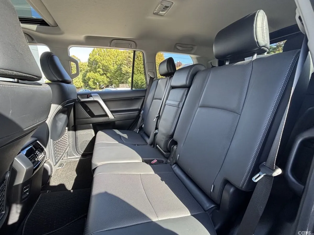 Toyota Land Cruiser MPV, Diesel, 2023, Black