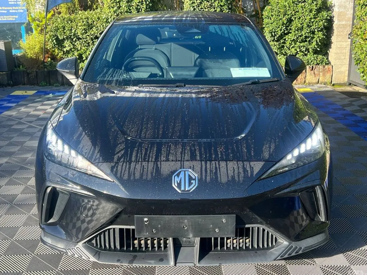 MG 4 Hatchback, Electric, 2023, Black