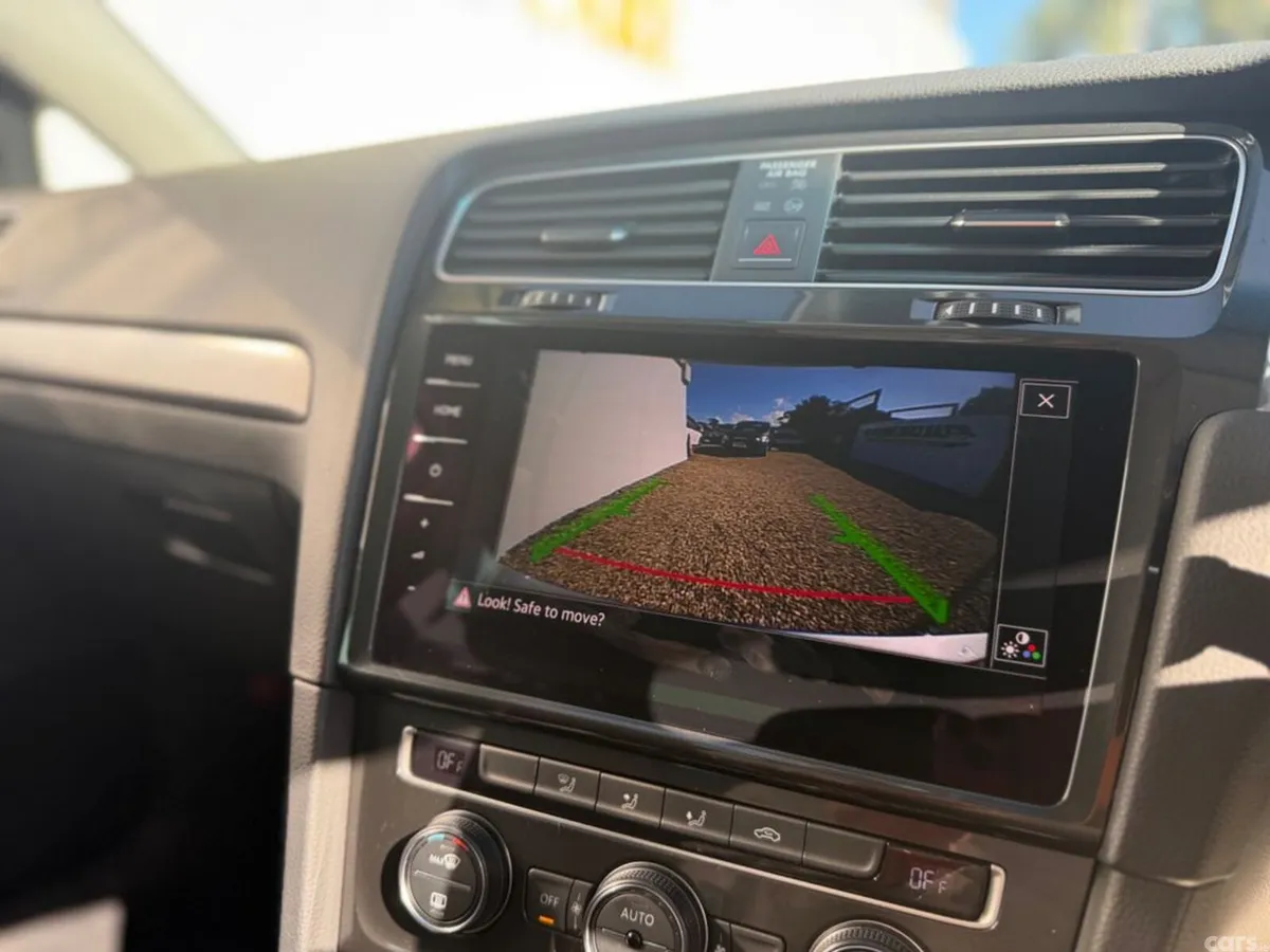 Volkswagen Golf Estate, Petrol, 2018, Silver