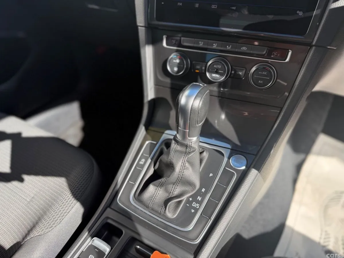 Volkswagen Golf Estate, Petrol, 2018, Silver