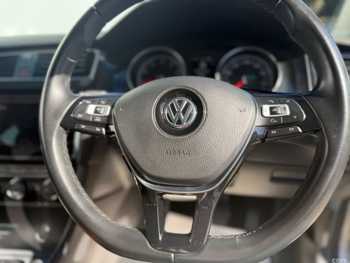Volkswagen Golf Estate, Petrol, 2018, Silver