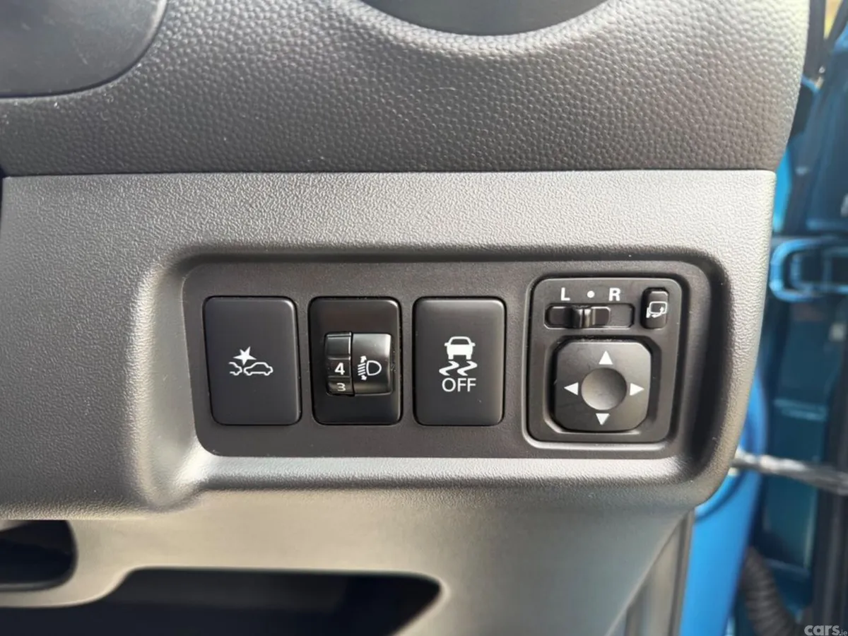 Mitsubishi Mirage Hatchback, Petrol, 2016, Blue