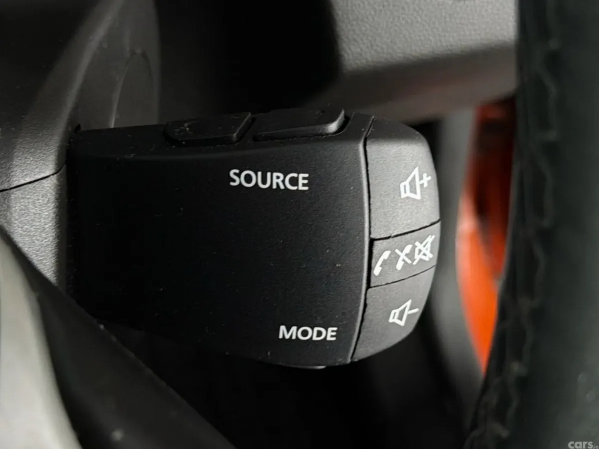 Dacia Duster SUV, Petrol, 2024, Orange