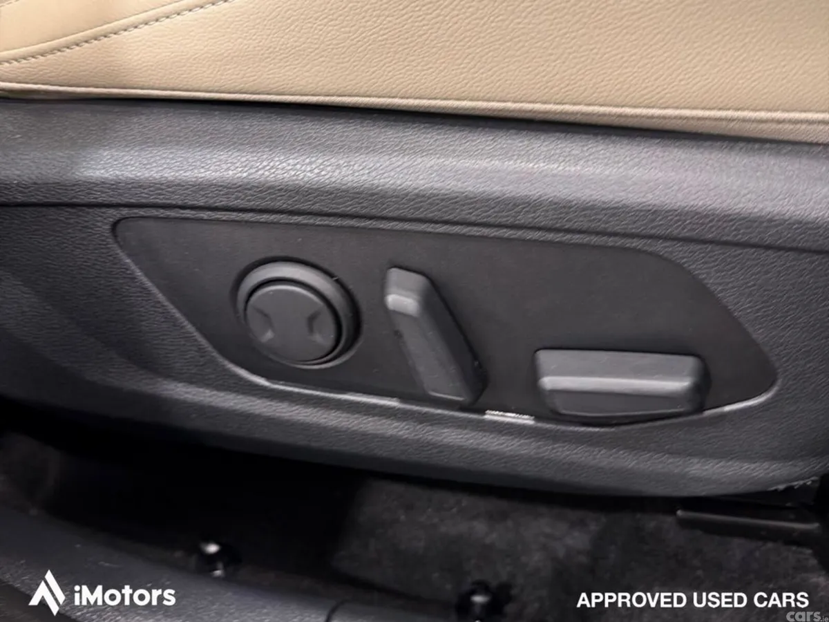 Kia Sportage SUV, Petrol Hybrid, 2023, Grey