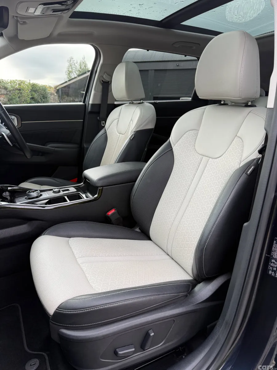 Kia Sorento SUV, Petrol Plug-in Hybrid, 2023, Blue