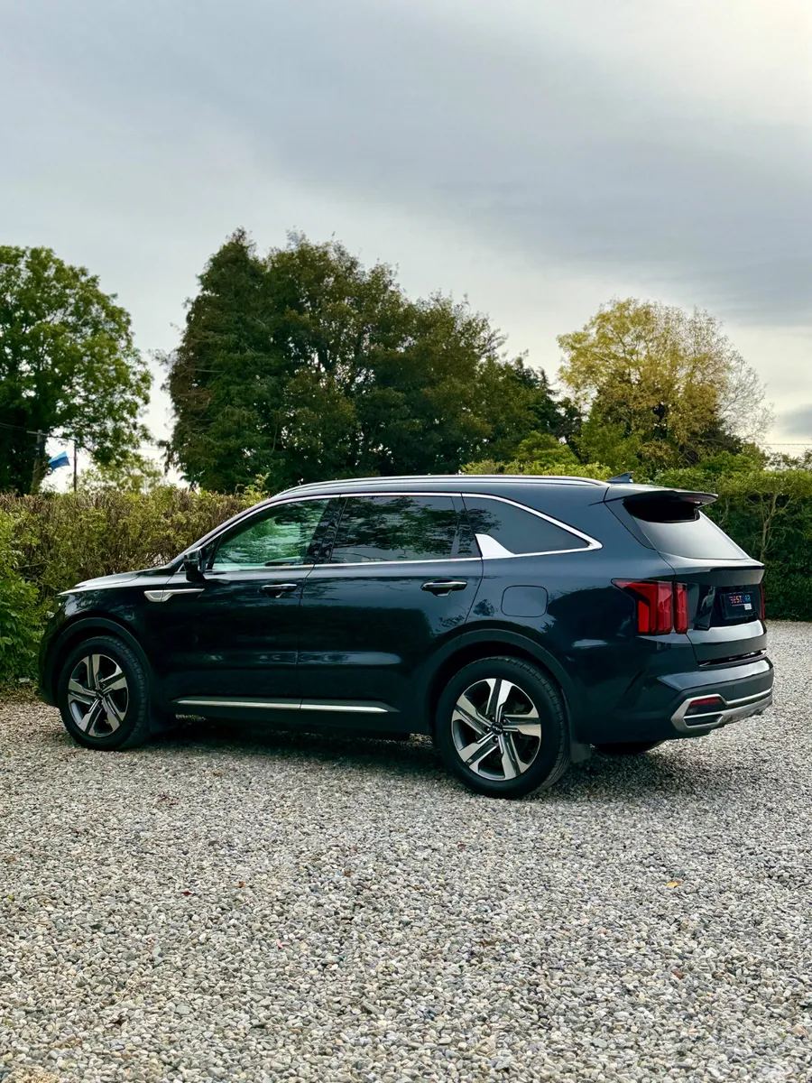 Kia Sorento SUV, Petrol Plug-in Hybrid, 2023, Blue