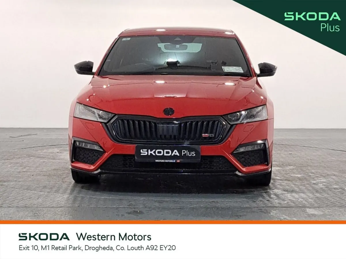 Skoda Octavia Saloon, Diesel, 2022, Red