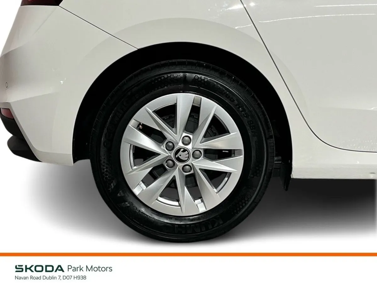 Skoda Fabia Hatchback, Petrol, 2026, White
